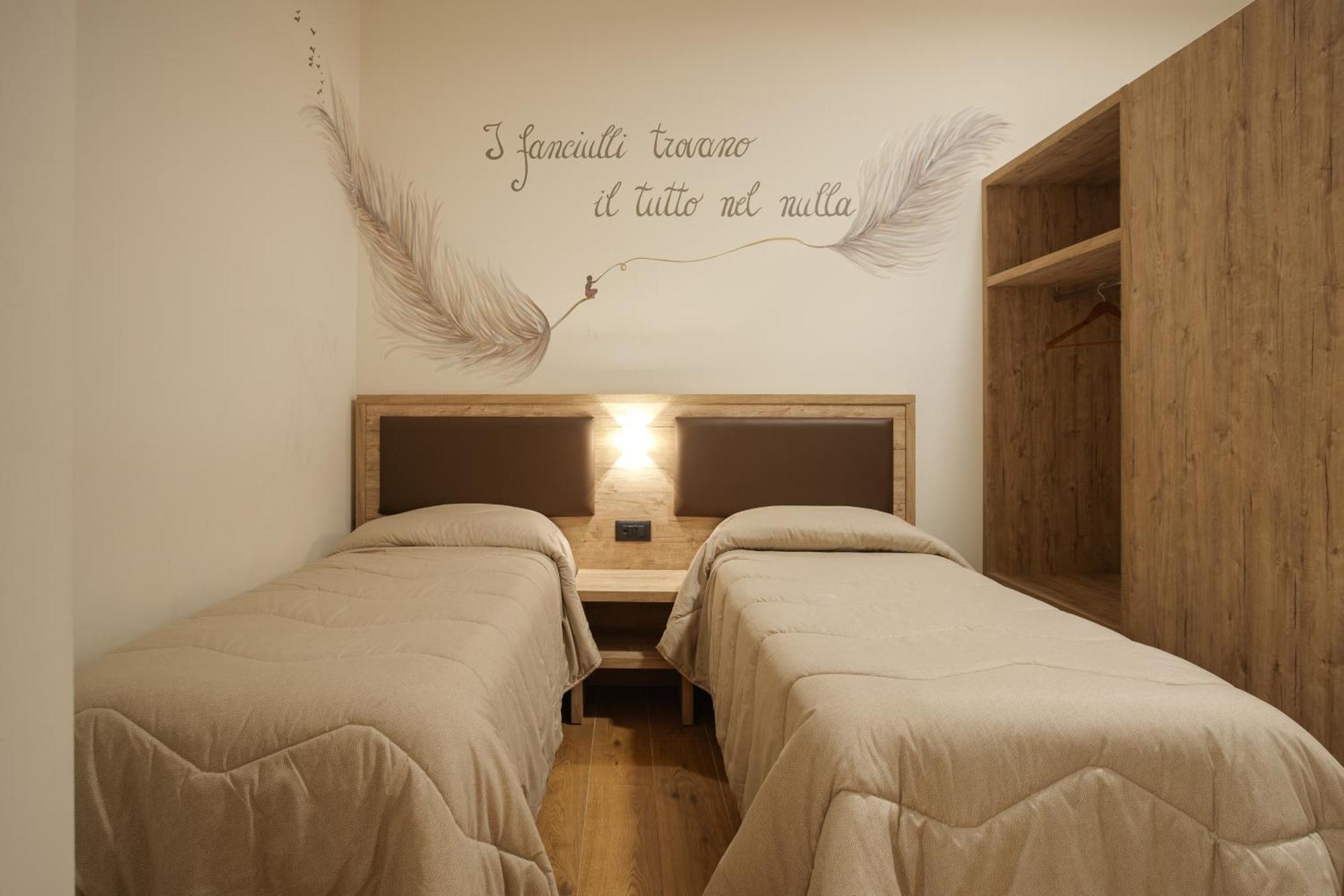 Hotel Ristorante Da Tonino Recanati Exterior photo