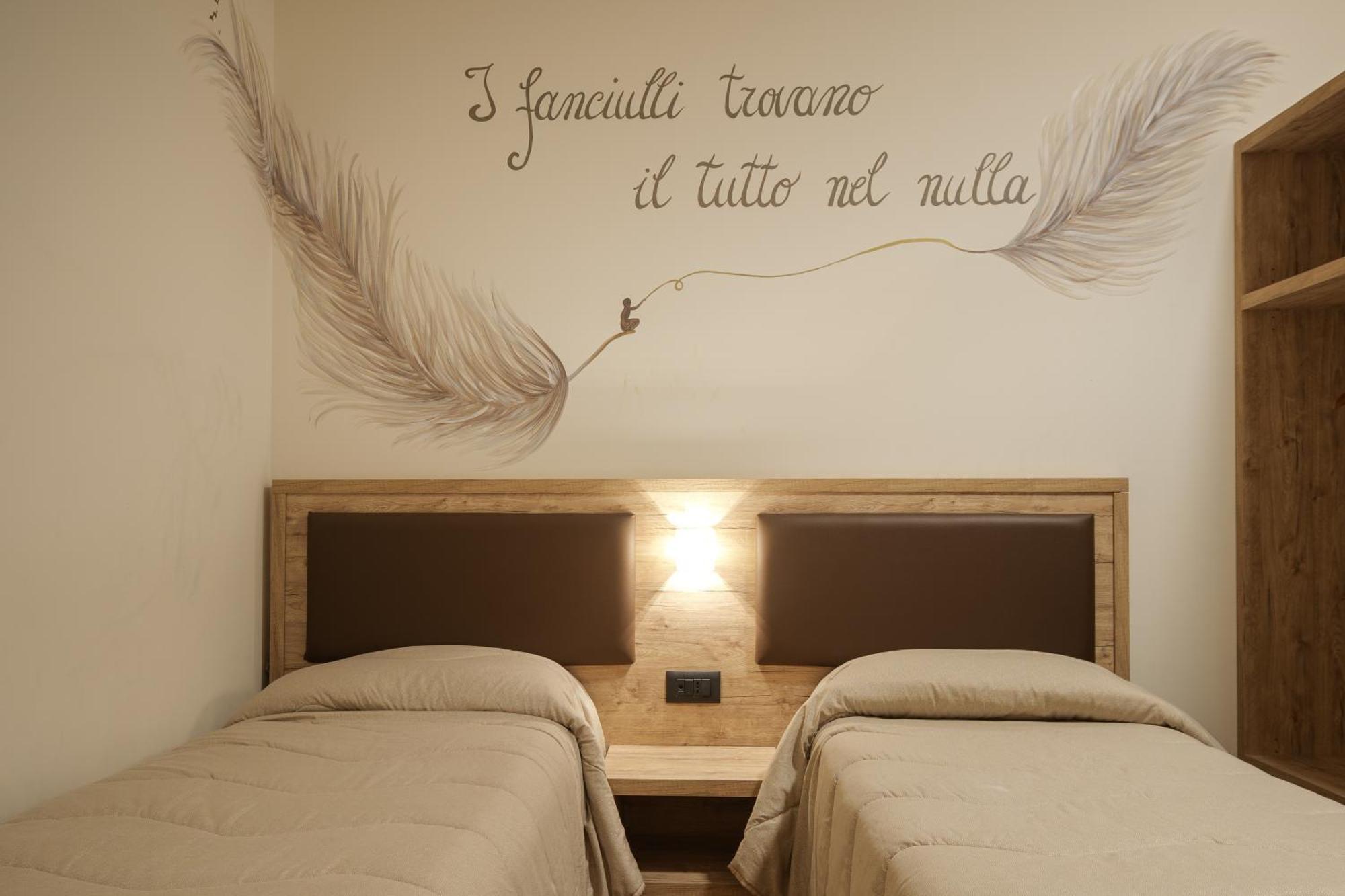 Hotel Ristorante Da Tonino Recanati Exterior photo