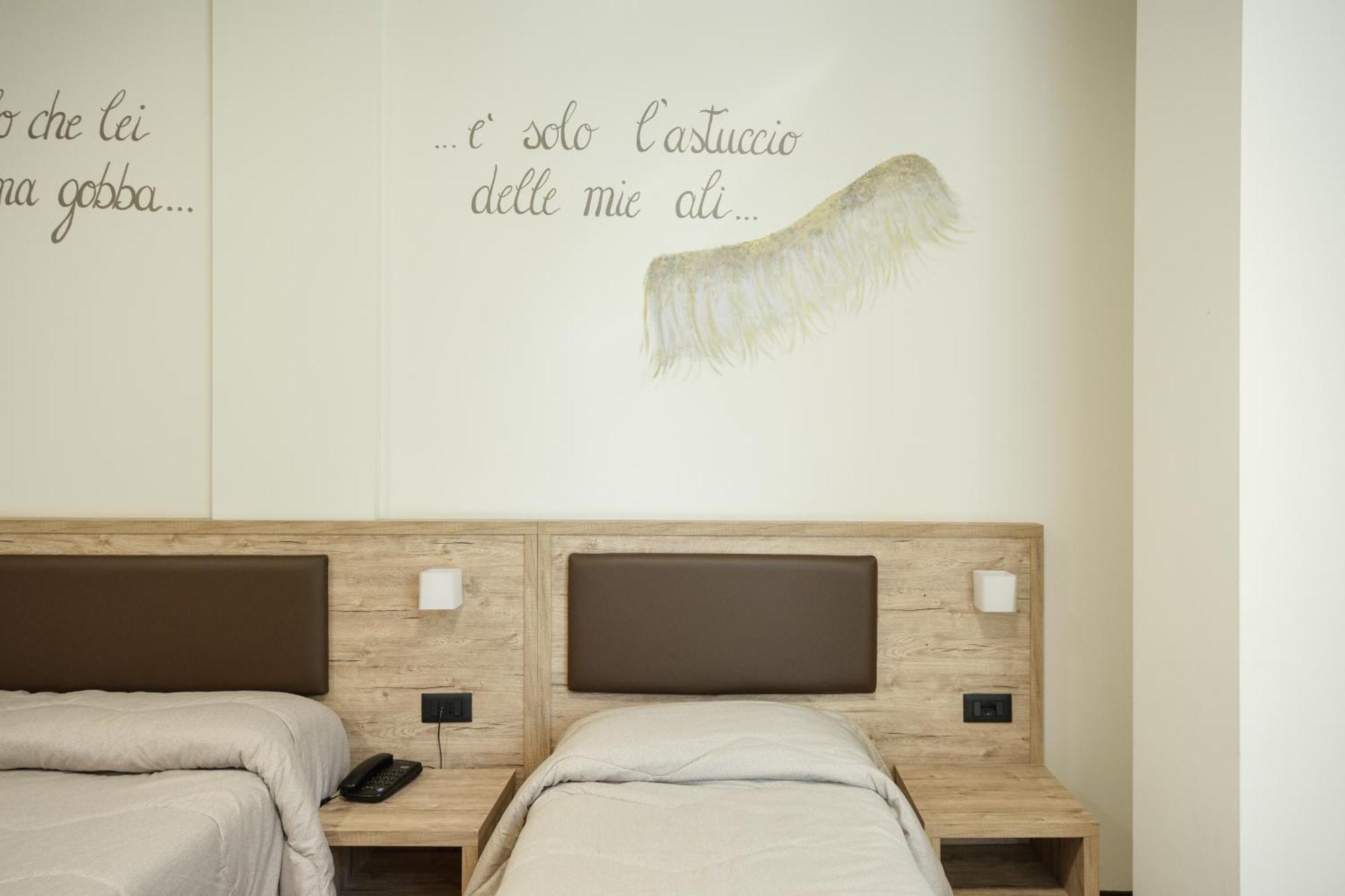 Hotel Ristorante Da Tonino Recanati Exterior photo