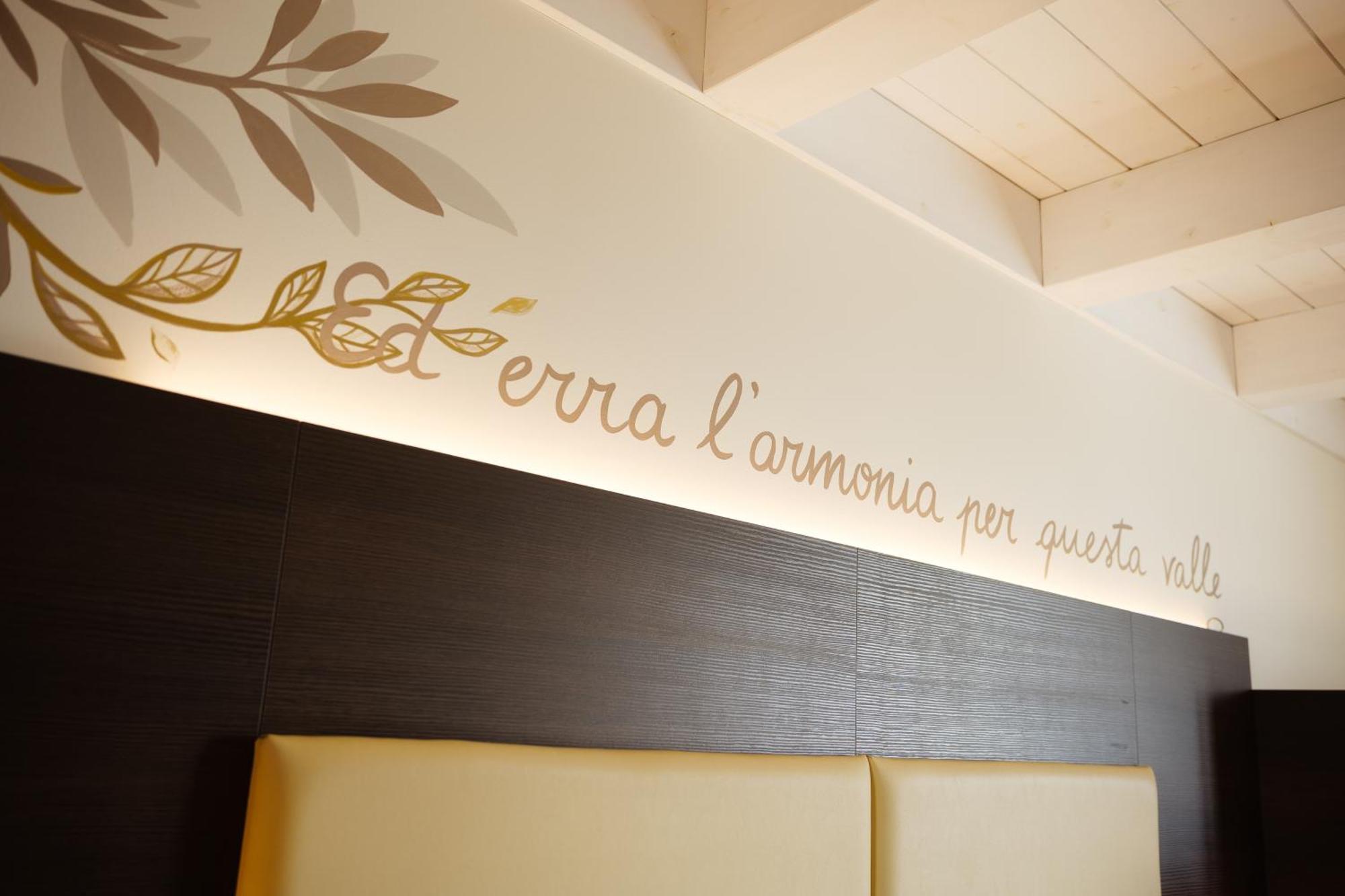 Hotel Ristorante Da Tonino Recanati Exterior photo