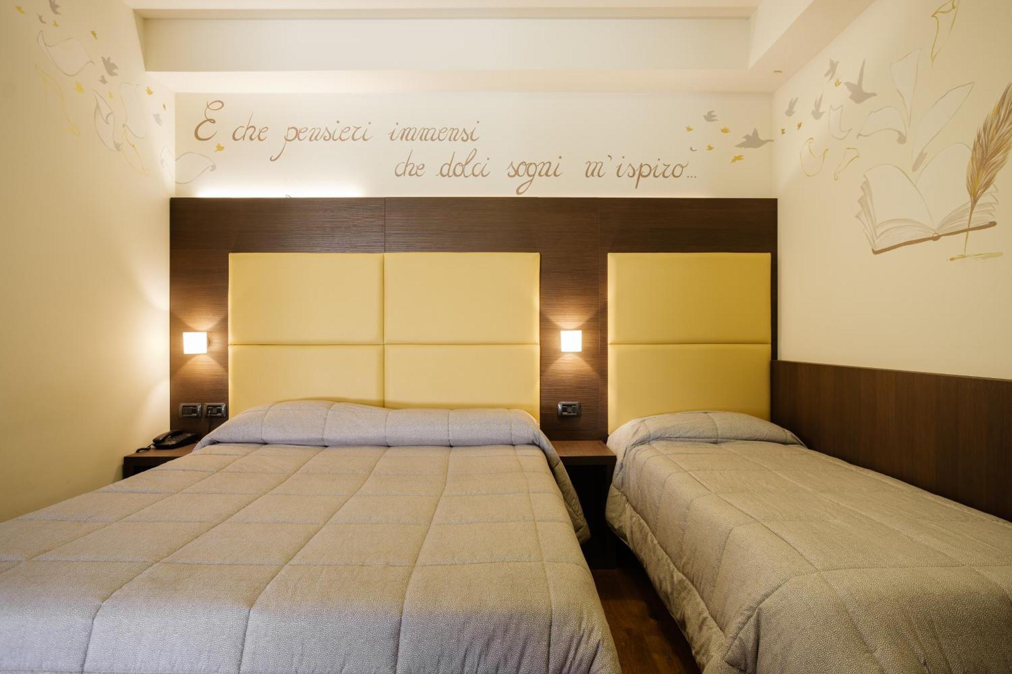 Hotel Ristorante Da Tonino Recanati Exterior photo