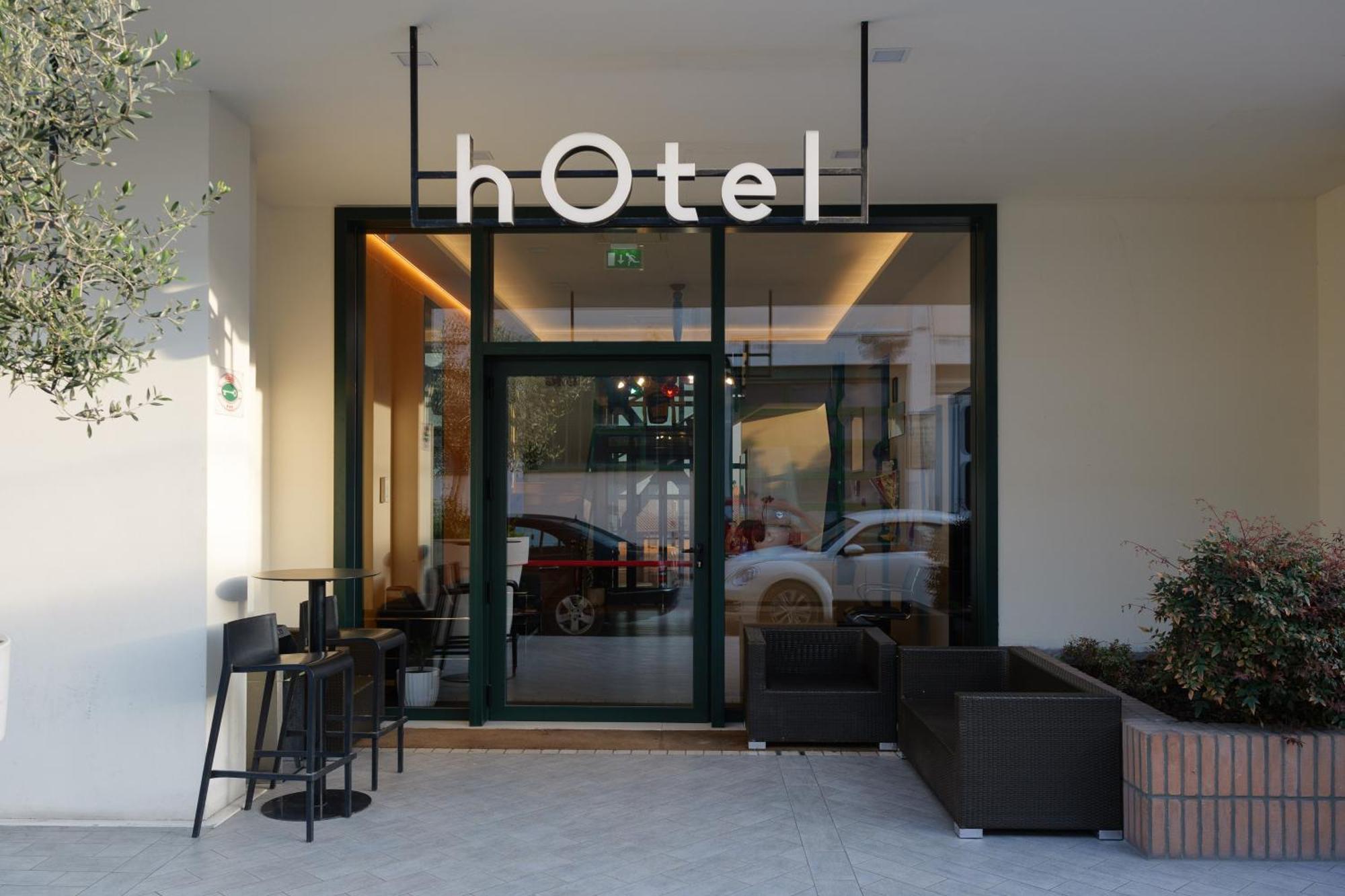 Hotel Ristorante Da Tonino Recanati Exterior photo